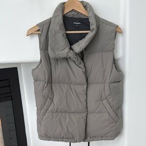 James Perse Women's Sage/Grey Puffer Vest 2